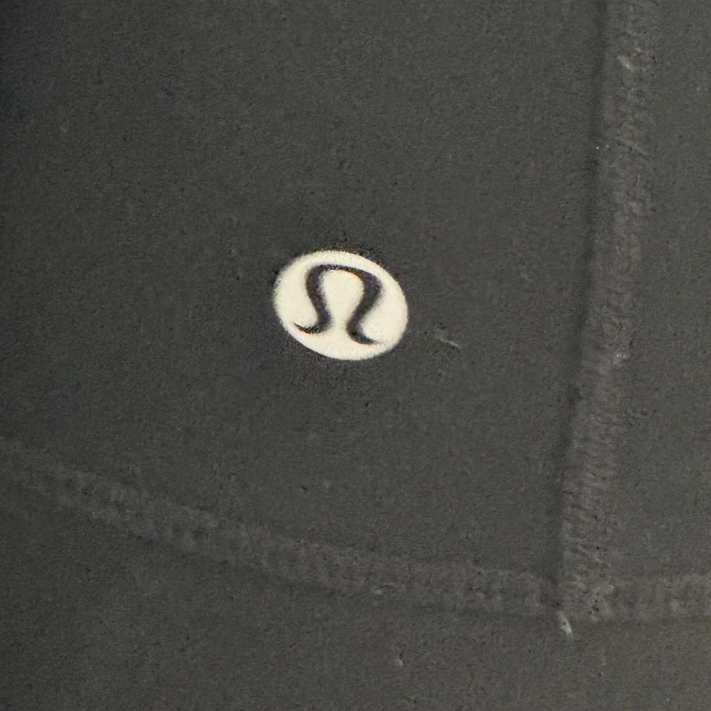 LULULEMON‎ Black Zip Up Jacket Workout Casual Walking Gym Long High Neck Size 6